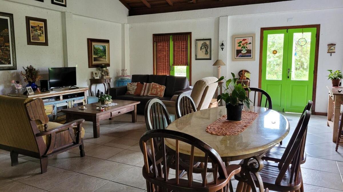 Charmosa Casa Em Floripa, 5 Minutos Da Lagoinha Do Leste